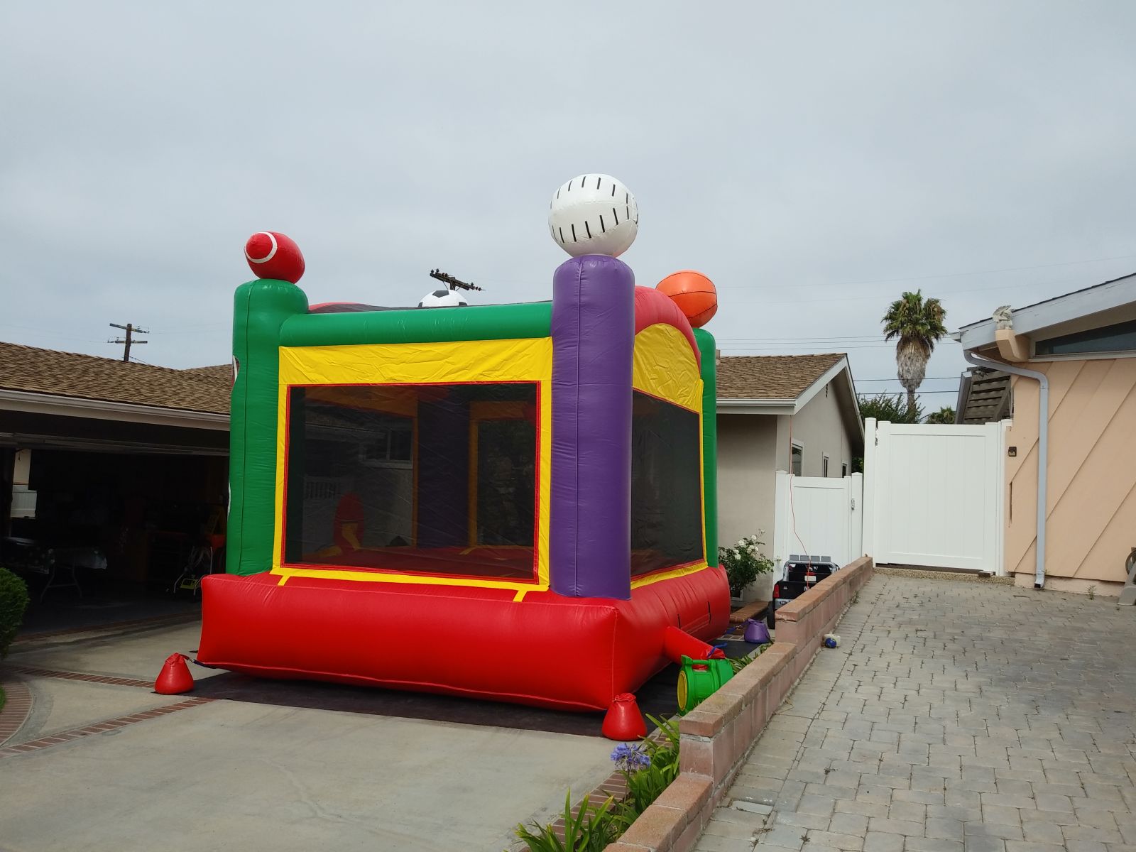 Los Angeles Sports Balls Jumper Bounce House Rentals